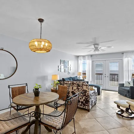 Apartamento Beachfront Cedar Key Retreat With Pool Access! Exterior foto