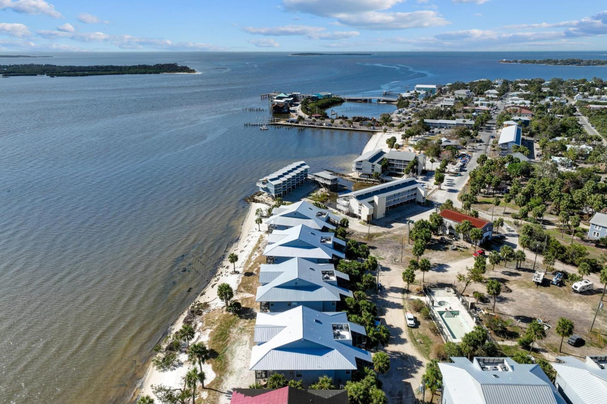 Beachfront Retreat With Pool Access!