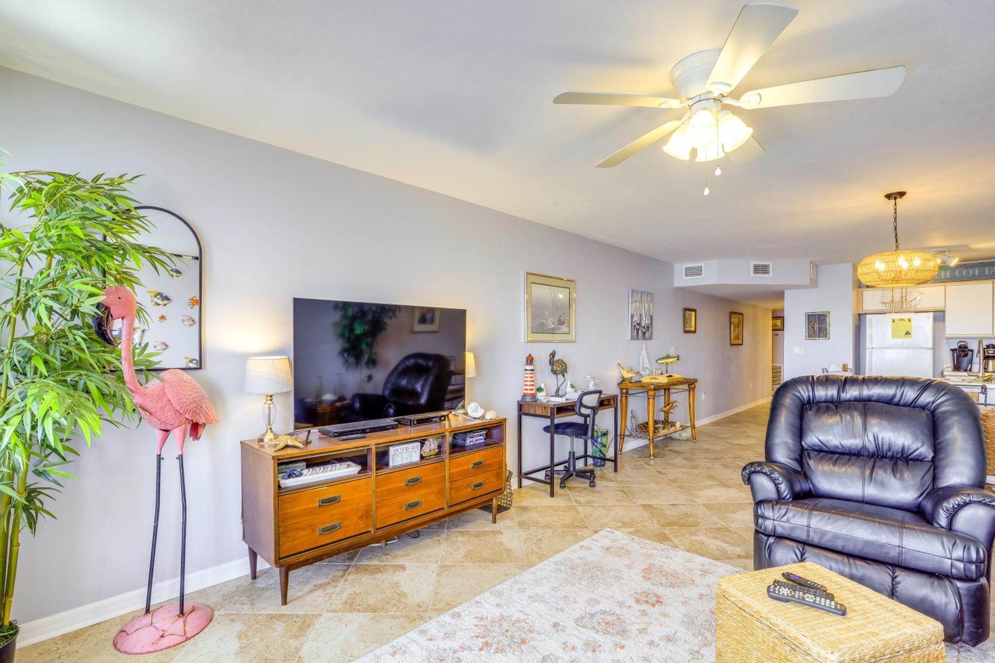 Apartment Beachfront Retreat With Pool Access! Cedar Key